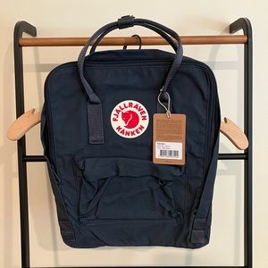 NWT Fjallraven Kanken backpack